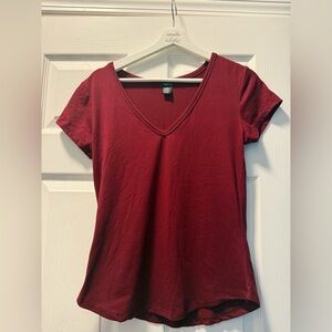 Rue21 Burgundy V-Neck Short Sleeve Top